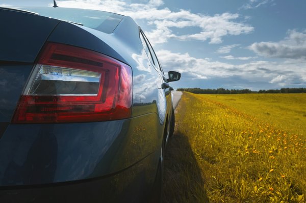 Location voiture nantes : explorez la ville en toute liberté